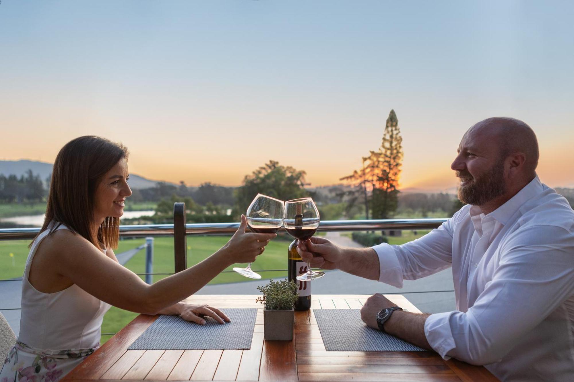 Готель Devonvale Golf & Wine Estate Стелленбос Екстер'єр фото